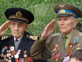 Крымский военкомат оцифровал архивные документы более 18 тысяч участников войны
