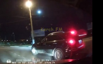Видеорегистратор зафиксировал опасное вождение на дороге Керчи
