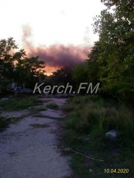 В Керчи – пожар в районе бывшего мясокомбината