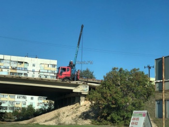 В Керчи демонтируют путепровод над улицей Буденного