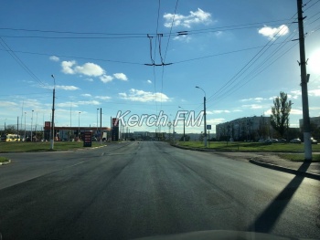 Новости » Общество: В Керчи закончили укладку асфальта в районе АТП-Ворошилова