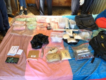 В Крыму поймали наркоторговца с 5 кг наркотиков