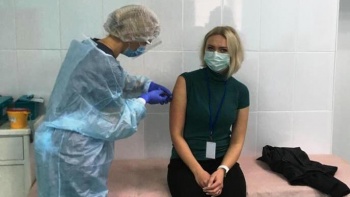 В Крыму вакцинировали 17 медработников от новой коронавирусной инфекции