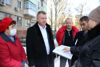 Жители домов по ул. Гайдара и Бувина обсудили с властями планируемое благоустройство