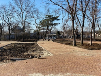 В парковой зоне им. Ю. Гагарина в Керчи продолжаются реконструкция