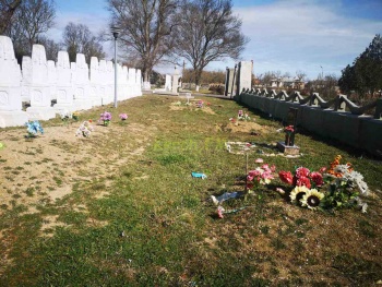 Ветераны просят перед Днем Победы привести в порядок воинское кладбище в Керчи