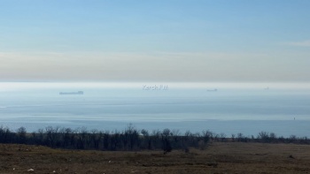 Керченский пролив утром окутал густой туман (видео)