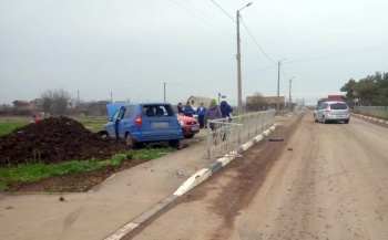 Сбитый велосипедист и два разбитых авто – крымчанин учил 12-летнего сына вождению