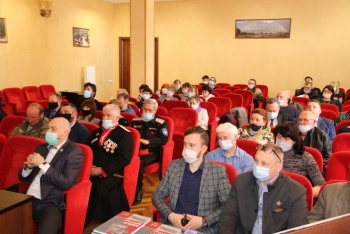 В Керчи собрались за «круглым столом» в честь 100-летия русского исхода