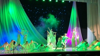 Керченский шоу-балет «Алиса» представил «Танцевальную коллекцию»