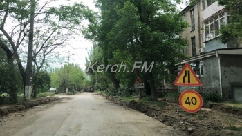 Новости » Общество: В Керчи начали ремонт дороги по Клинковского