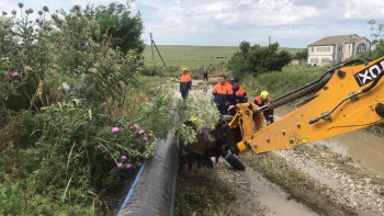 Новости » Общество: В Приозерном построили дамбу высотой 12 метров