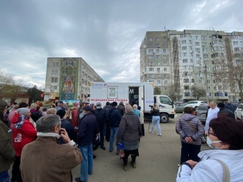 Новости » Общество: Пункты вакцинации планируют открыть во дворах многоэтажек Крыма