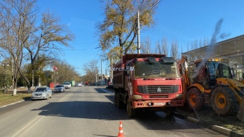 Новости » Общество: На Кирова частично ограничили движение по одной полосе дороги