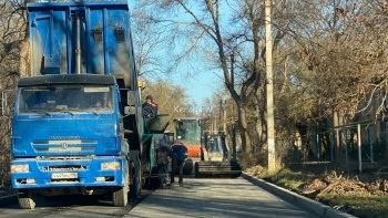 На Суворова снова перекрыли дорогу