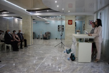 Новый зал регистрации открыли в керченском ЗАГСе