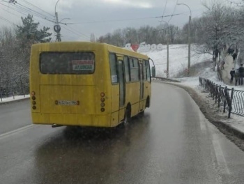 СК Крыма начал проверку из-за высадки водителем автобуса ребенка-льготника на мороз