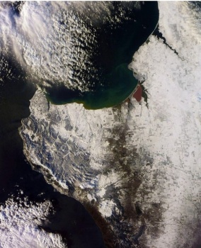 Космонавт Шкаплеров показал заснеженный Крым из космоса