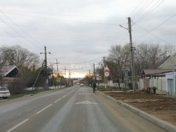 Национальный проект России это дорога к школе без тротуара в Керчи?