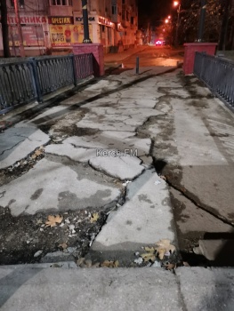Мост через речку по Борзенко: после потопа можно сломать ноги