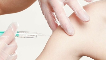 Вакцина от COVID для подростков пришла в Севастополь