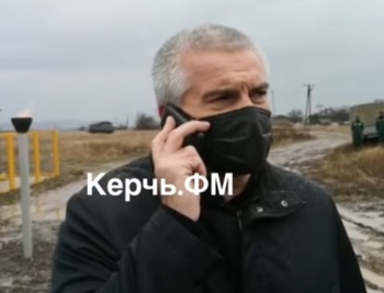 Телефонную линию Главы Крыма для обращений распорядился создать Аксенов