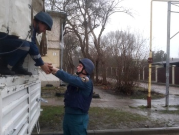 Новости » Общество: На ул. 12 Апреля в Керчи нашли бомбу времен ВОВ