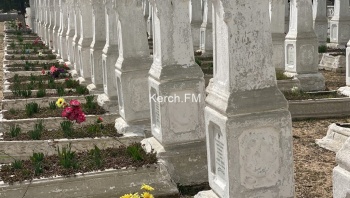 Керчане просят привести воинское кладбище в порядок