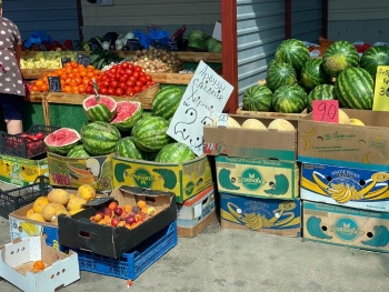 Обзор цен на овощи и фрукты на рынке около СРЗ