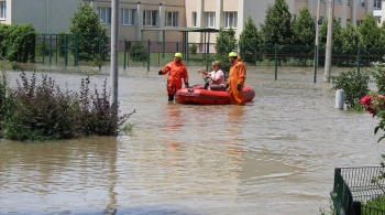 Новости » Общество: Потерпевшими после потопа в Крыму признаны более 2,5 тысячи человек