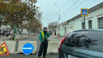 Новости » Общество: В Керчи закрыли проезд по Шлагбаумской и частично по Пирогова