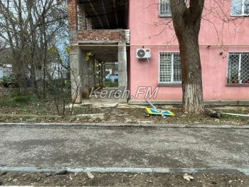 Новости » Общество: На улице Кавказской начали благоустраивать пешеходные дорожки