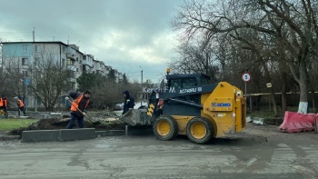 Въезд во дворы на Вокзальное шоссе,45 перекрыли