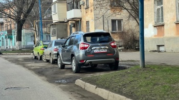 Новости » Общество: Керчане просят почистить центральные дороги города от грязи