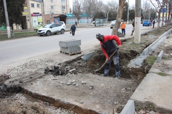 В Керчи рассказали, где хотят отремонтировать тротуары в этом году