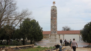Администрация Керчи рассказала как реставрируют Братскую могилу