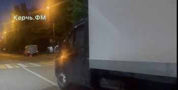 Два грузовика столкнулись на Казакова в Керчи