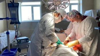 В Крыму онкологи провели уникальную операцию по удалению у пациентки огромной опухоли