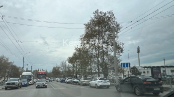 На Вокзальном шоссе в Керчи образовался очередной затор