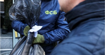 ФСБ в Крыму задержала мужчину за выращивание конопли
