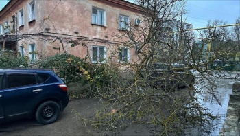 Керчане "предъявляют" за благоустройство во дворах главе администрации