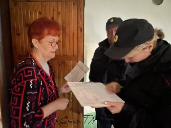 Сотрудники полиции Керчи лично общаются с каждым пенсионером по поводу телефонного мошенничества