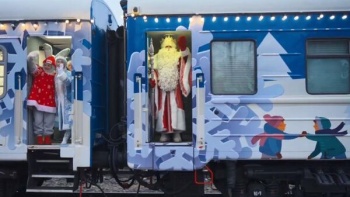 В Крыму перед Новым годом запустили праздничный поезд