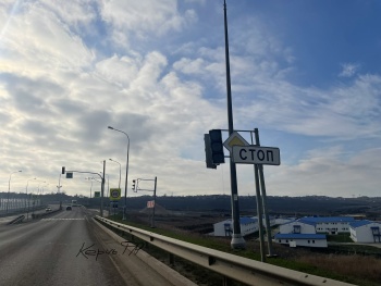 В Керчи отключили светофоры на путепроводе по шоссе Героев Сталинграда