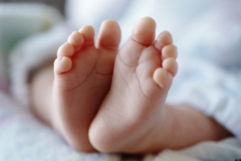 Младенца нашли в подъезде дома в Керчи – СК начал проверку