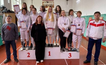 Керченские спортсмены приняли участие в Чемпионате по фехтованию на шпагах