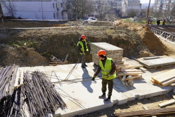 В Керчи приступили к заливке фундамента дома для депортированных граждан