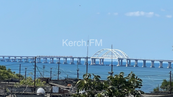 Движение поездов по Крымскому мосту возобновлено после перерыва