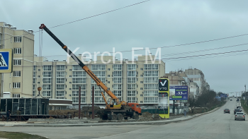 Новости » Общество: В спальном районе Керчи под окнами домов и рядом со сквером скоро откроют АЗС