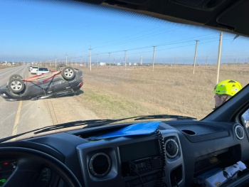 В Ленинском районе из-за аварии перевернулся автомобиль